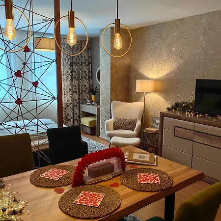 Palaсe A75 Apartmán *